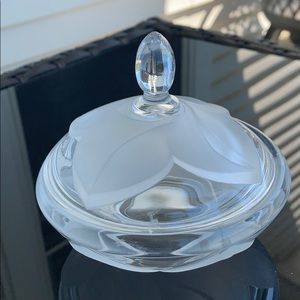 Mikasa crystal candy dish